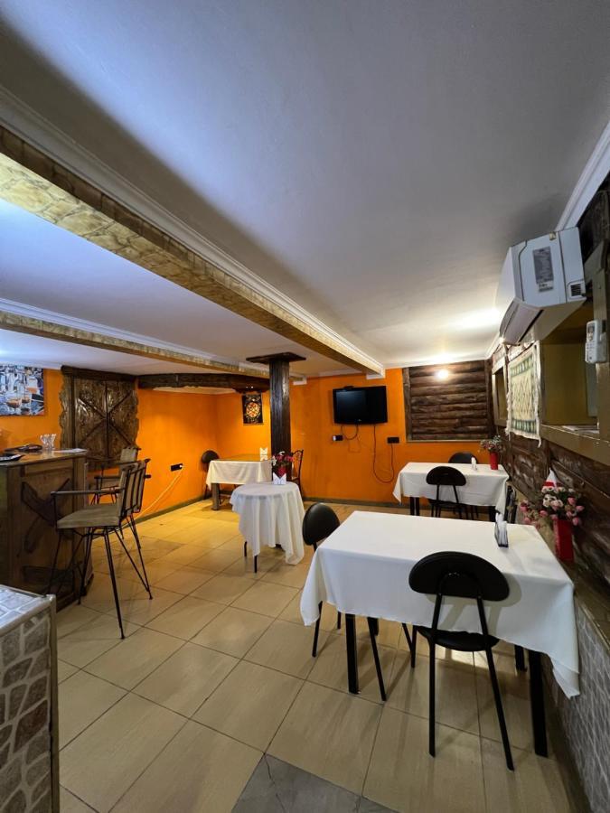Eco Rooms Батуми Екстериор снимка